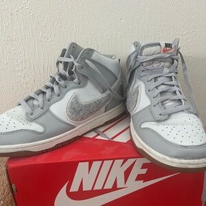 Nike Light Gray and White High-Tops